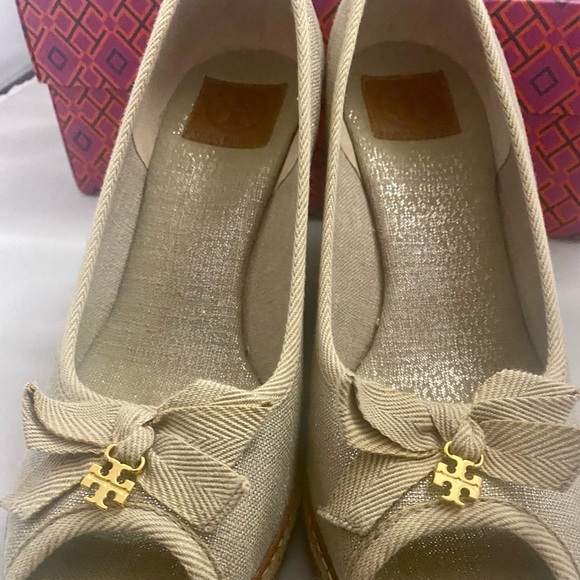 Tory Burch- Jackie Peep toe Wedges - Picture 5 of 6